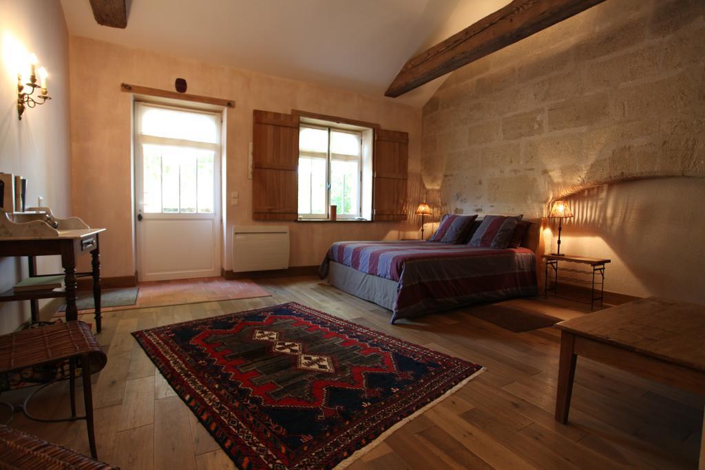 Chateau Du Beugnon Bed and Breakfast Tigné Kamer foto