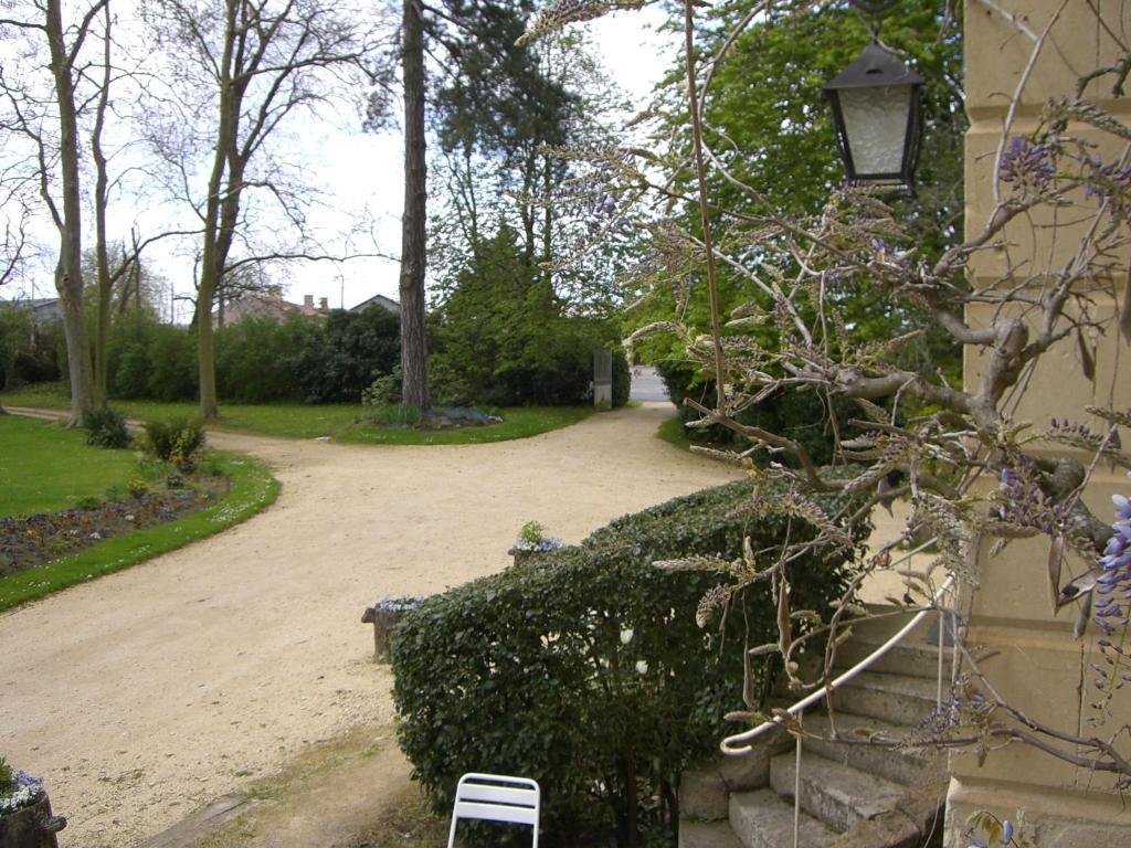 Chateau Du Beugnon Bed and Breakfast Tigné Buitenkant foto